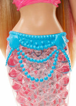 Carica l'immagine nel visualizzatore di Gallery, Barbie DHC40 Bambola Sirena Magico Arcobaleno
