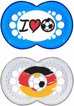 Carica l'immagine nel visualizzatore di Gallery, 2 x Ciucci in silicone a tema calcio per bambini da 16 mesi, BPA BPS free, MAM
