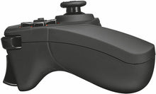 Carica l'immagine nel visualizzatore di Gallery, Gamepad Wireless per PC e PS3 Trust GXT 545 Joystick con portata fino a 10 m