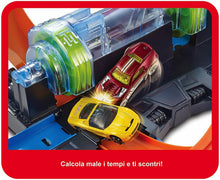 Carica l'immagine nel visualizzatore di Gallery, Gioco per bambini Pista Schianti Rotanti per Macchinine, Hot Wheels, Cavatappi
