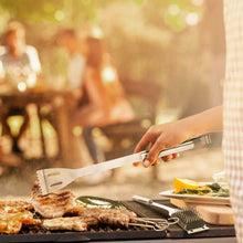 Carica l'immagine nel visualizzatore di Gallery, WisFox Attrezzi per Barbecue Set di Utensili Barbecue,28 PCS in...