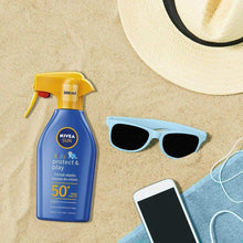 Carica l'immagine nel visualizzatore di Gallery, Nivea Sun Kids Spray Protect &amp; Hydrate FPS50, 300 ml.