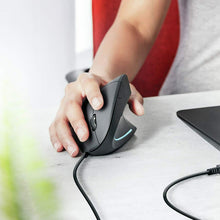 Carica l'immagine nel visualizzatore di Gallery, Mouse verticale cablato con sensore fino a 1600 DPI, Ergonomico, Trust Verto