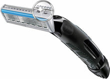 Carica l'immagine nel visualizzatore di Gallery, Rasoio elettrico 3 in 1 Wilkinson Quattro Titanium Precision, Quadrilama titanio