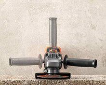 Carica l'immagine nel visualizzatore di Gallery, Smerigliatrice angolare 125 115 mm 18 V, BLACK+DECKER BCG720N-XJ Senza batteria