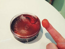 Carica l'immagine nel visualizzatore di Gallery, Uppercut Deluxe Hair Pomade Pomata Per Capelli Rockabilly Super Strong a...