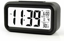 Carica l'immagine nel visualizzatore di Gallery, Sveglia digitale con ampio display LED, Funzione snooze, Temperatura data, Nero