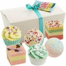 Carica l'immagine nel visualizzatore di Gallery, BRUBAKER Set cosmetica bombe da bagno "Sweets For My Sweet" 6 pezzi...